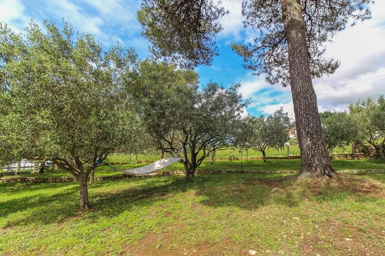 Holiday home Hizica Pupo Apartment Medulin
