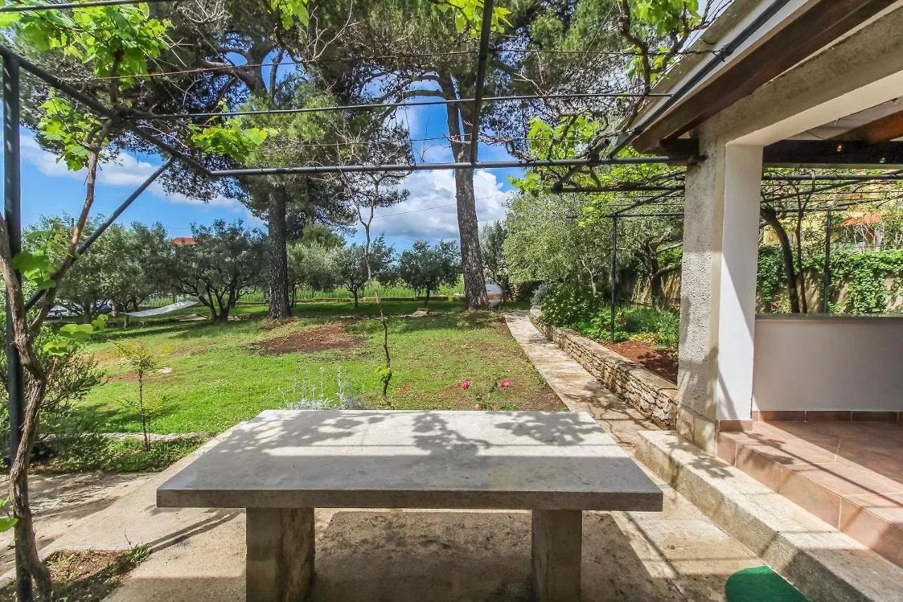 Holiday home Hizica Pupo Apartment Medulin