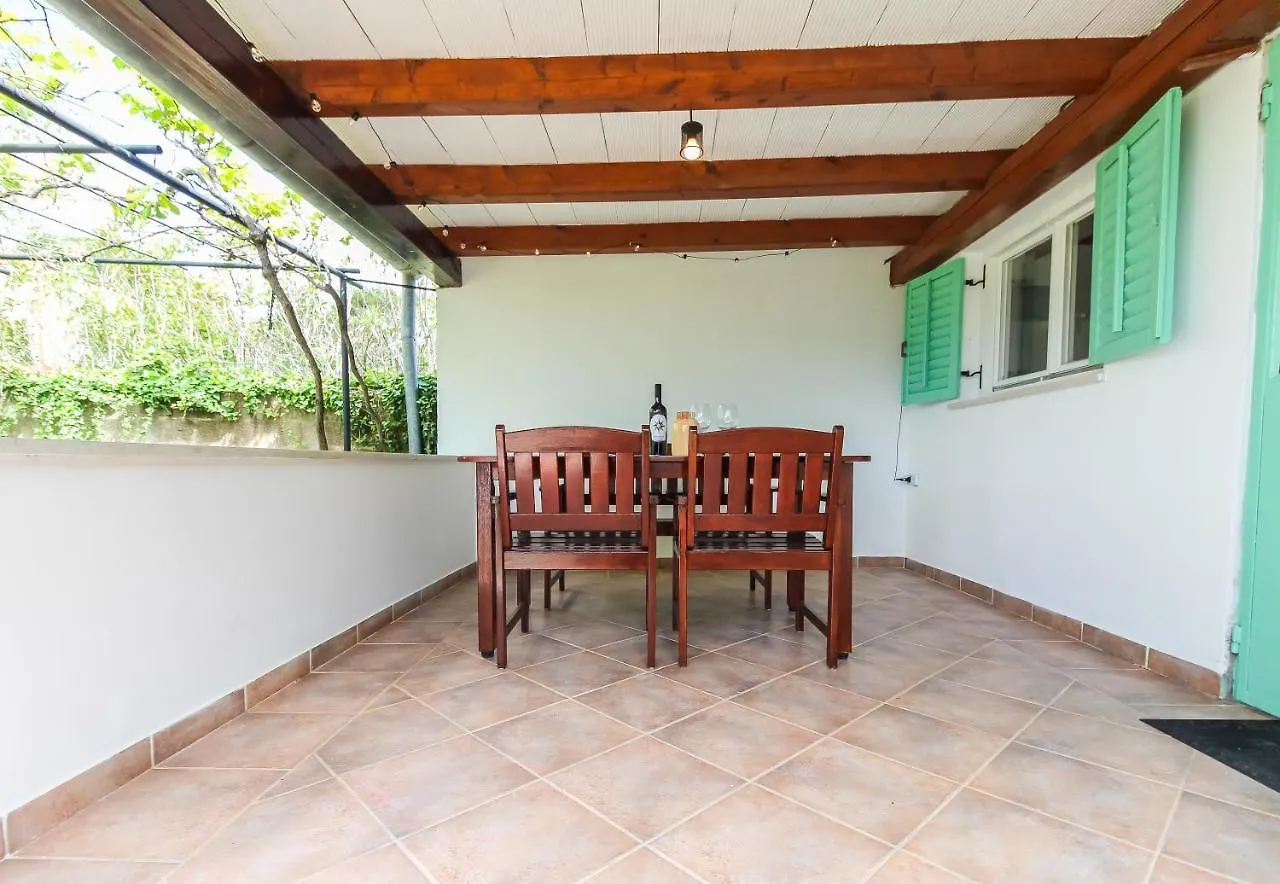 Hizica Pupo Apartment Medulin 0*,  Croatia