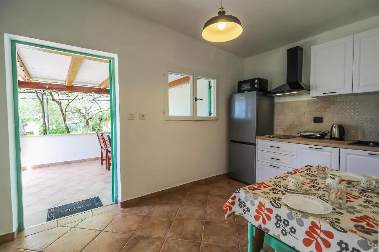 Hizica Pupo Apartment Medulin